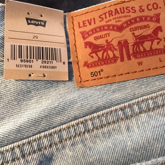 NWT Levi’s 501 Denim Cutoff Shorts - Picture 4 of 7